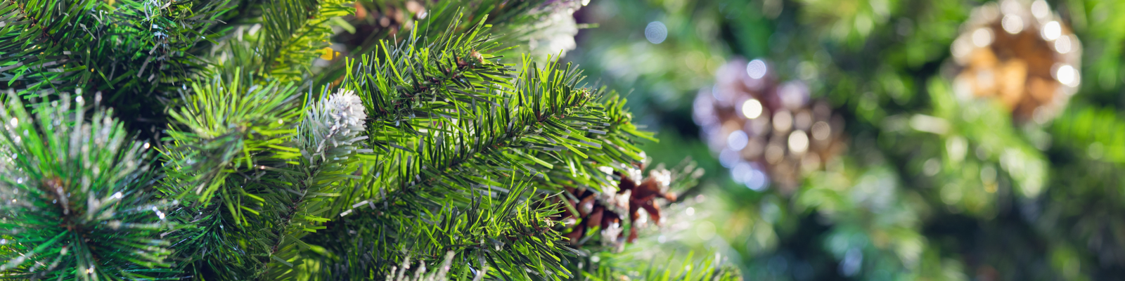 Knstlicher Weihnachtsbaum online? Das macht man im Warentuin!