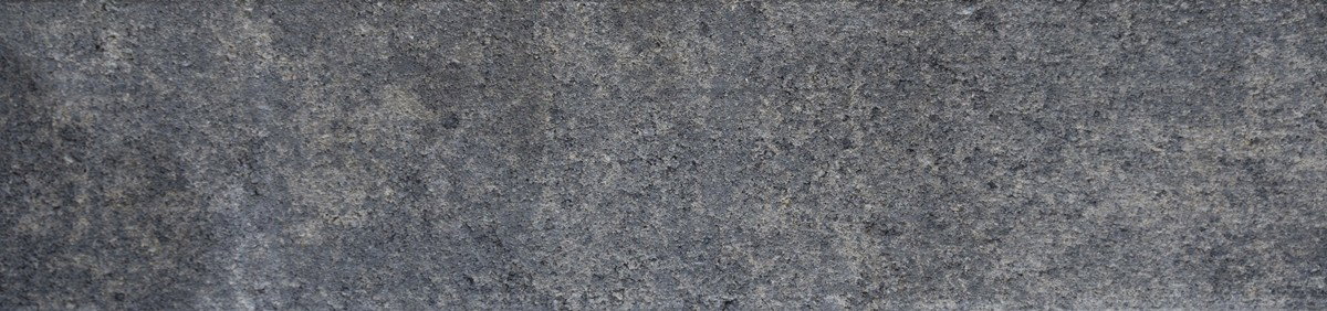 https://cdn.warentuin.nl/media/catalog/product/1/7/1701128080004189_gardenlux_deklagen_decor_block_40x10x10_cm_grijs_zwart_gardenl_2b1a.jpg