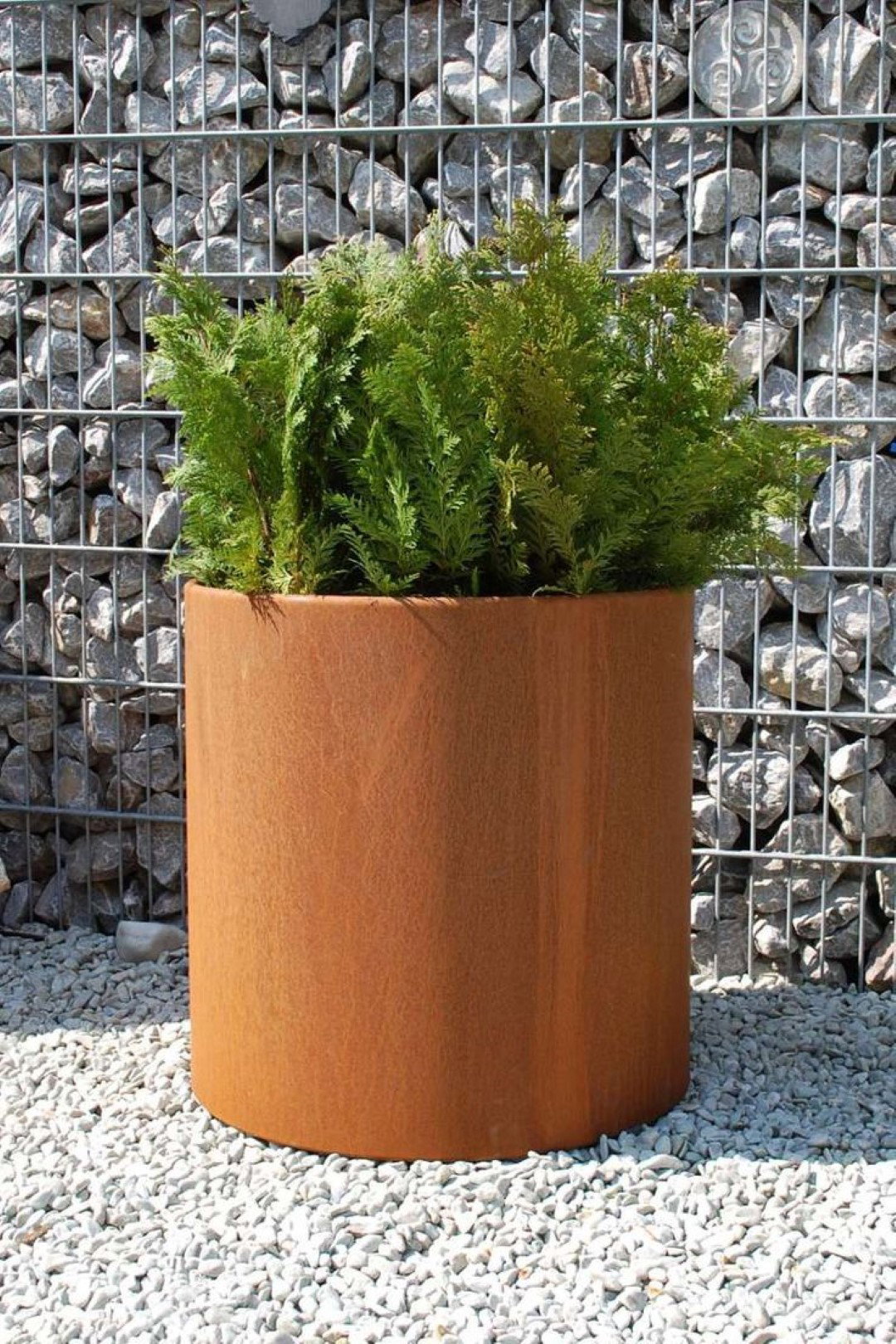 https://cdn.warentuin.nl/media/catalog/product/1/7/1706144561334269_geroba_plantenbak_plantenbak_conica_roestkleurig_80x60_cm_gero_e2ae.jpg