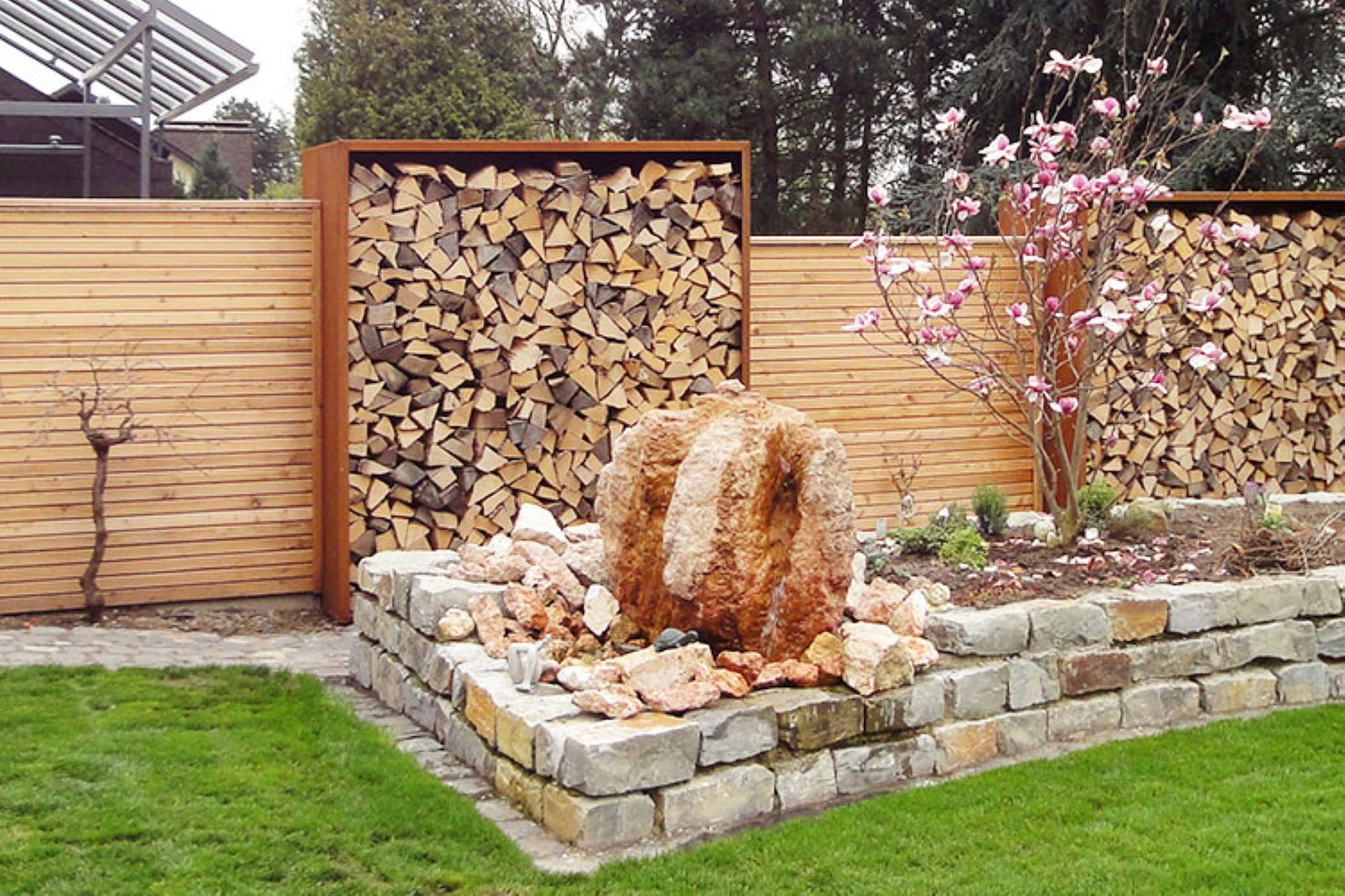 https://cdn.warentuin.nl/media/catalog/product/1/7/1706144561334313_2_geroba_houtopslag_houtopslag_egura_roestkleurig_100x38_5x150_94b7.jpg