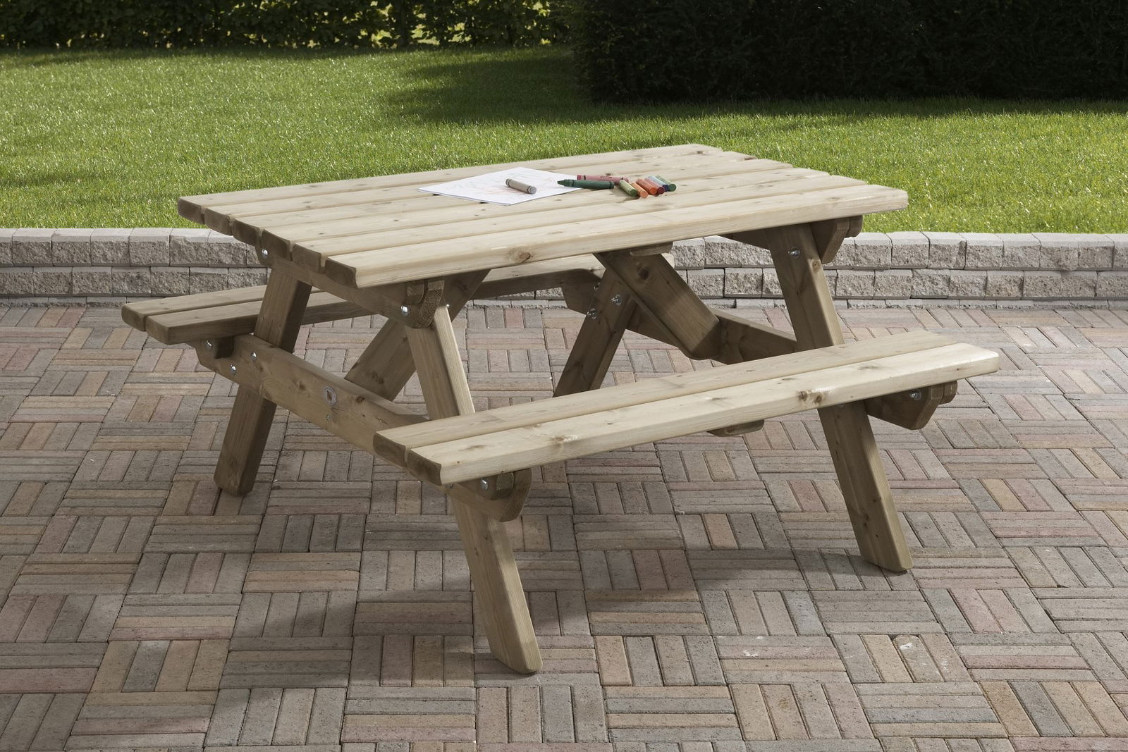 https://cdn.warentuin.nl/media/catalog/product/1/7/1718719074041001_2_talen_buitenmeubelen_buitenmeubel_kinderpicknicktafel_120x11_0db7.jpg