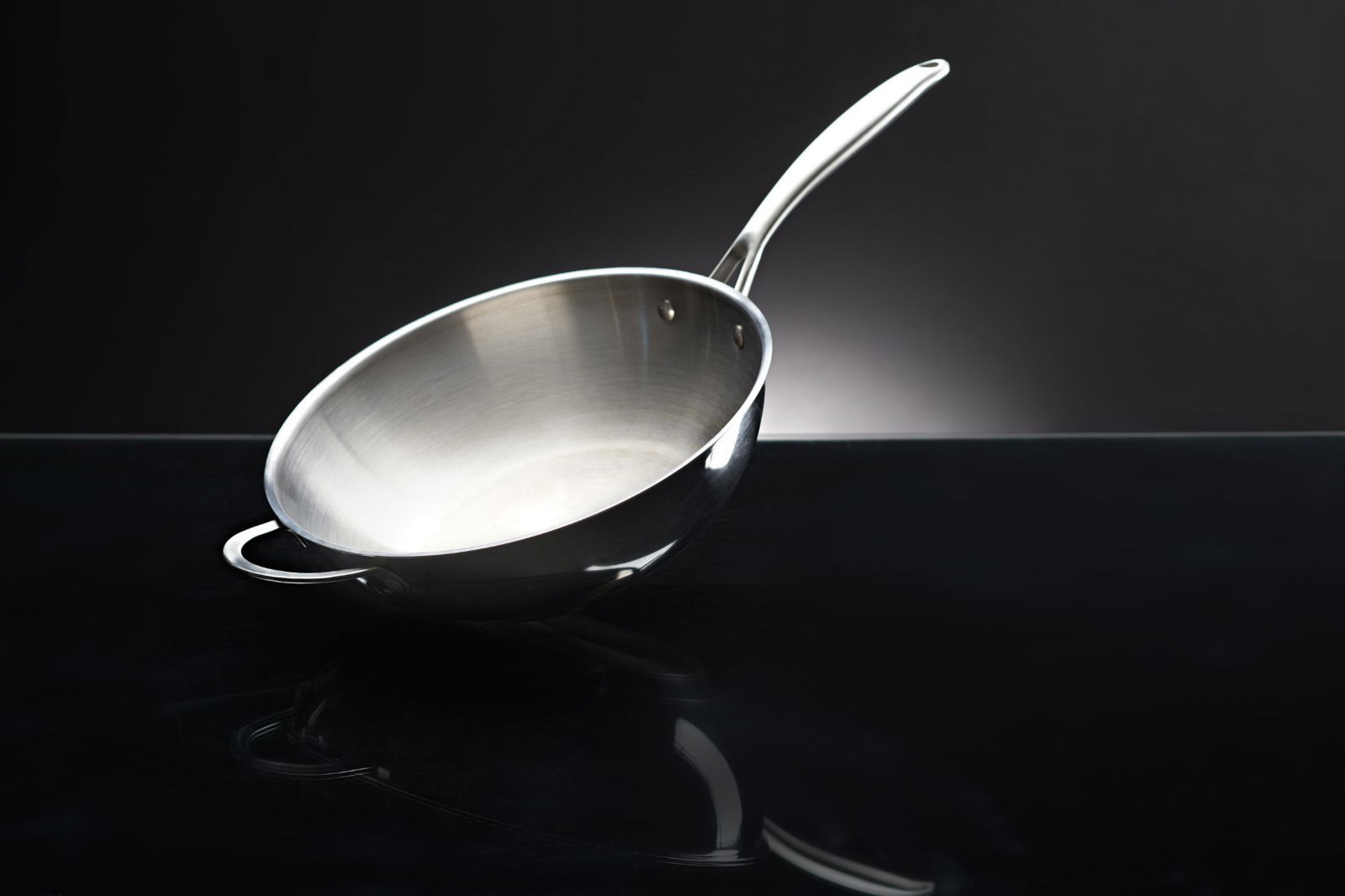 https://cdn.warentuin.nl/media/catalog/product/1/7/1770629162700285_2_napoleon_grills_accessoire_rvs_wok_12_inch_napoleon_grills_ee9d.jpg