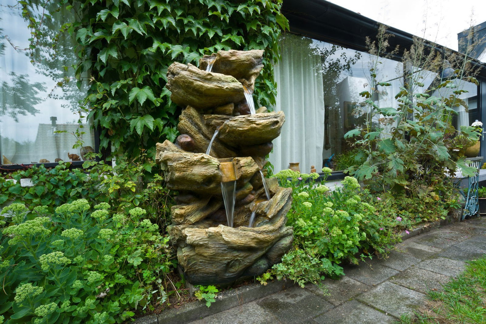 https://cdn.warentuin.nl/media/catalog/product/1/7/1778711465871143_4_ubbink__waterornament_ubbink_acqua_arte_waterornament_sedona_c85f.jpg