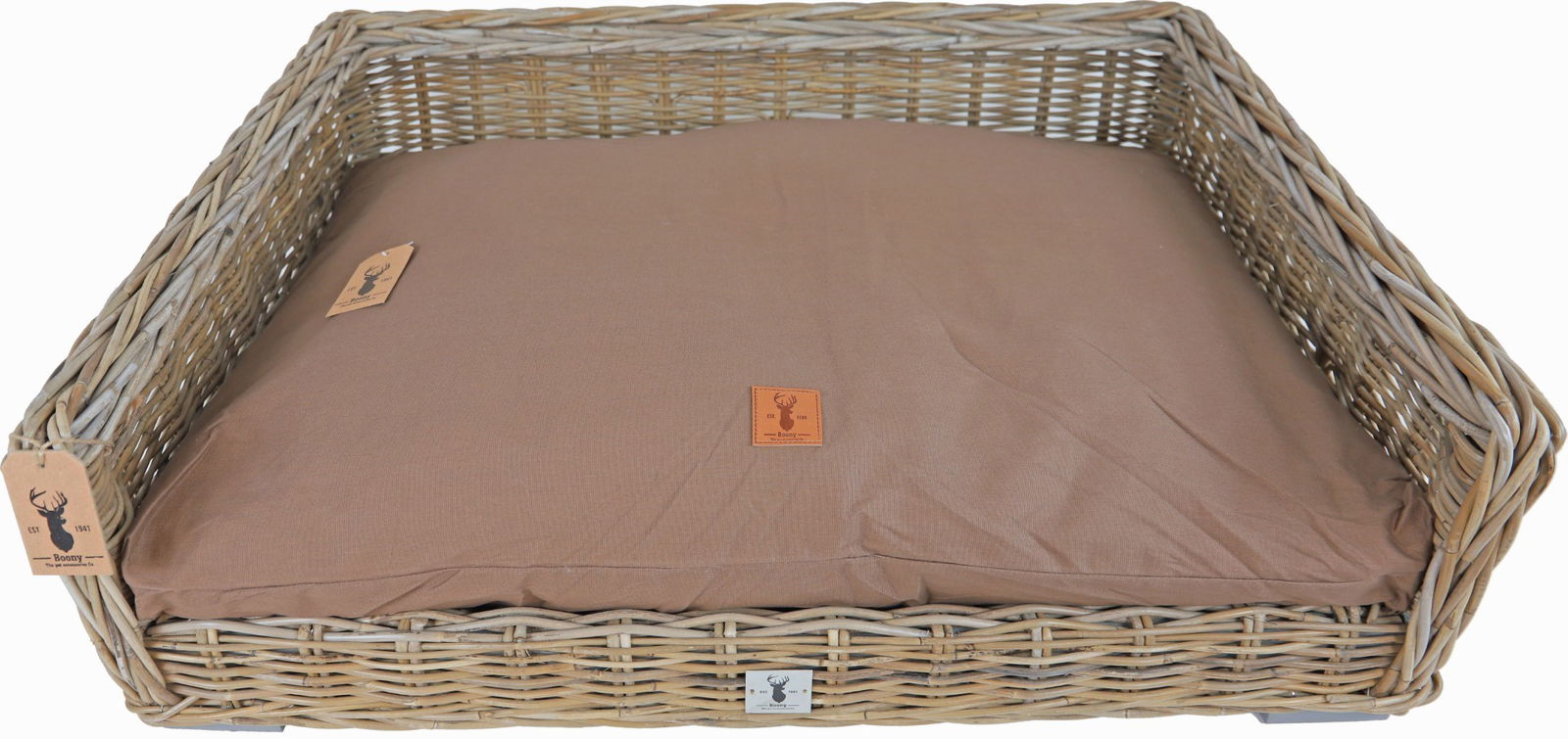 https://cdn.warentuin.nl/media/catalog/product/1/7/1778712901066062_boony_est_1941_dierenaccessoires_boony_est_1941_ligkussen_basi_3f23.jpg