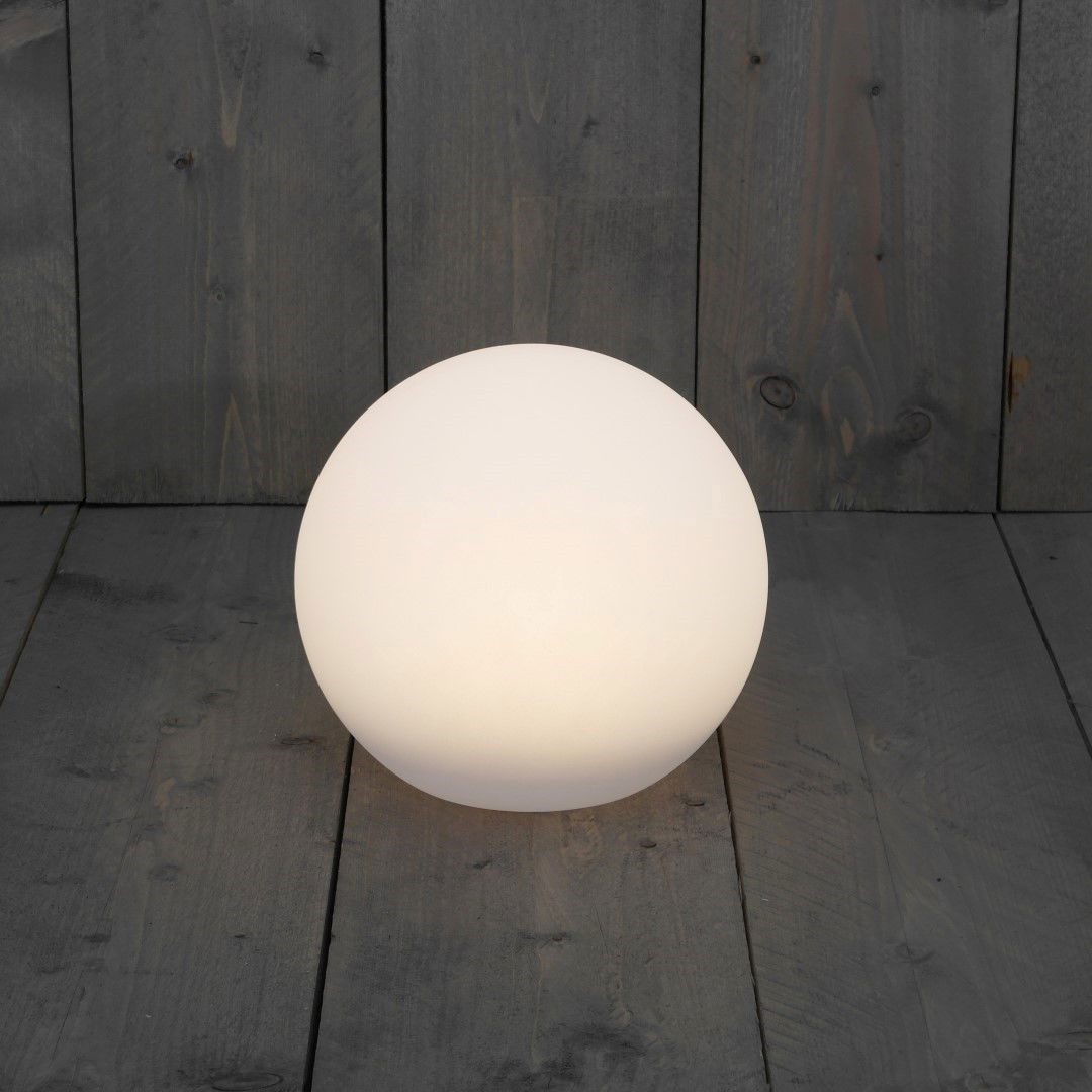 https://cdn.warentuin.nl/media/catalog/product/1/7/1778713619386008_anna_s_collection_decoratieverlichting_solar_bal_wit_20_cm_ann_48ac.jpg