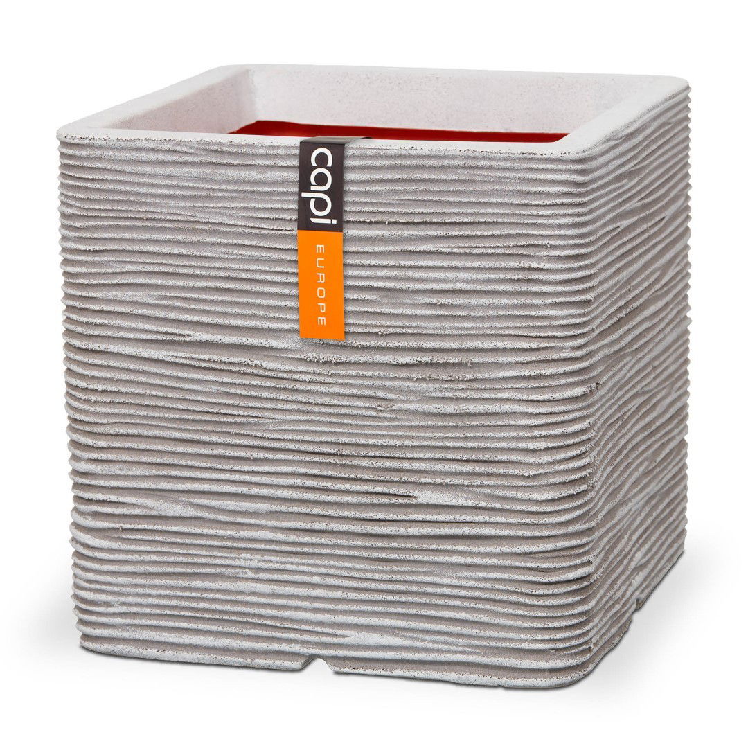 https://cdn.warentuin.nl/media/catalog/product/1/7/1778716443061677_capi_europe_potterie_pot_vierkant_rib_nl_30x30x30_ivoor_capi_n_011f.jpg