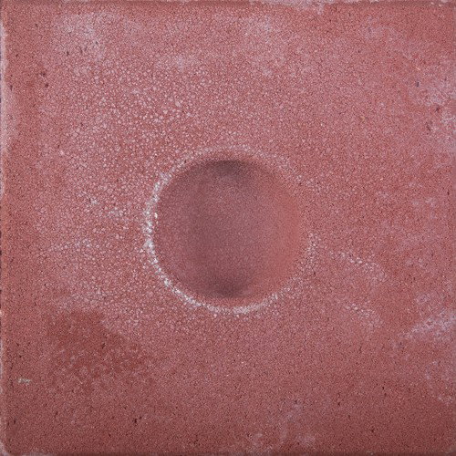 https://cdn.warentuin.nl/media/catalog/product/1/7/1778718247595938_gardenlux_knikkerpottegel_knikkerpottegel_rood_30x30x4_cm_eaac.jpg