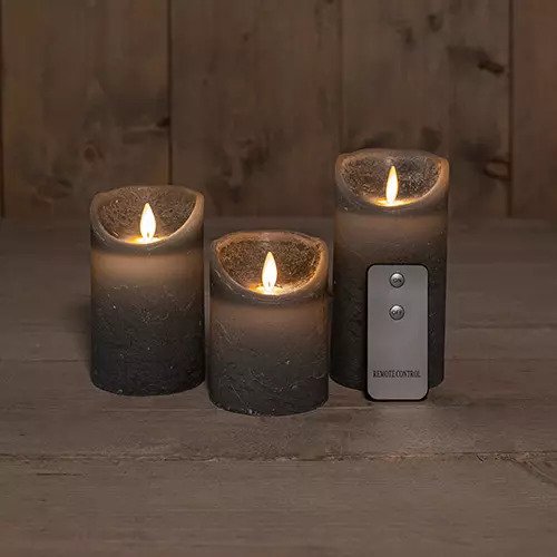 https://cdn.warentuin.nl/media/catalog/product/3/P/3Pcs_Grey_Rustic_Wax_Candle_Moving_Flame_With_Remote_Co_Anna_s_Collection_29da.jpeg