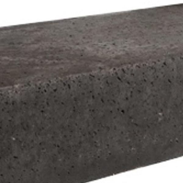 https://cdn.warentuin.nl/media/catalog/product/D/R/DROP1128080010500_01_gardenlux_traptrede_massief_carbon_100_x_37_x_15_cm_prijs__aef7.jpg