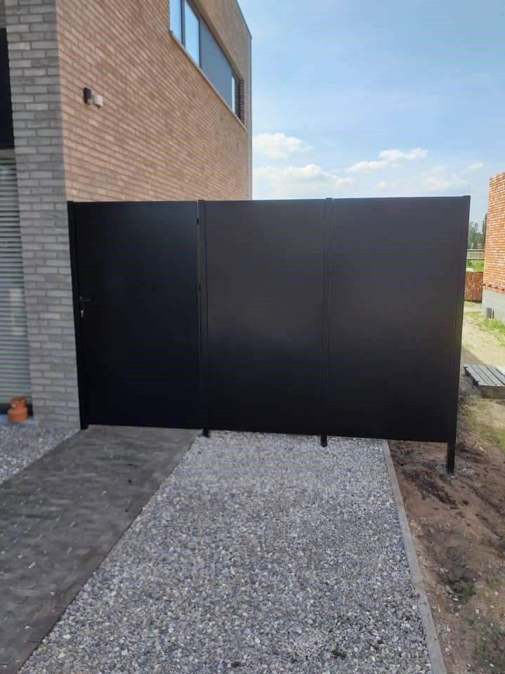 https://cdn.warentuin.nl/media/catalog/product/D/R/DROP5404033108132_01_geroba_schuttingen_gerofence_aluminium_l500b50h2000_geroba_3876.jpg