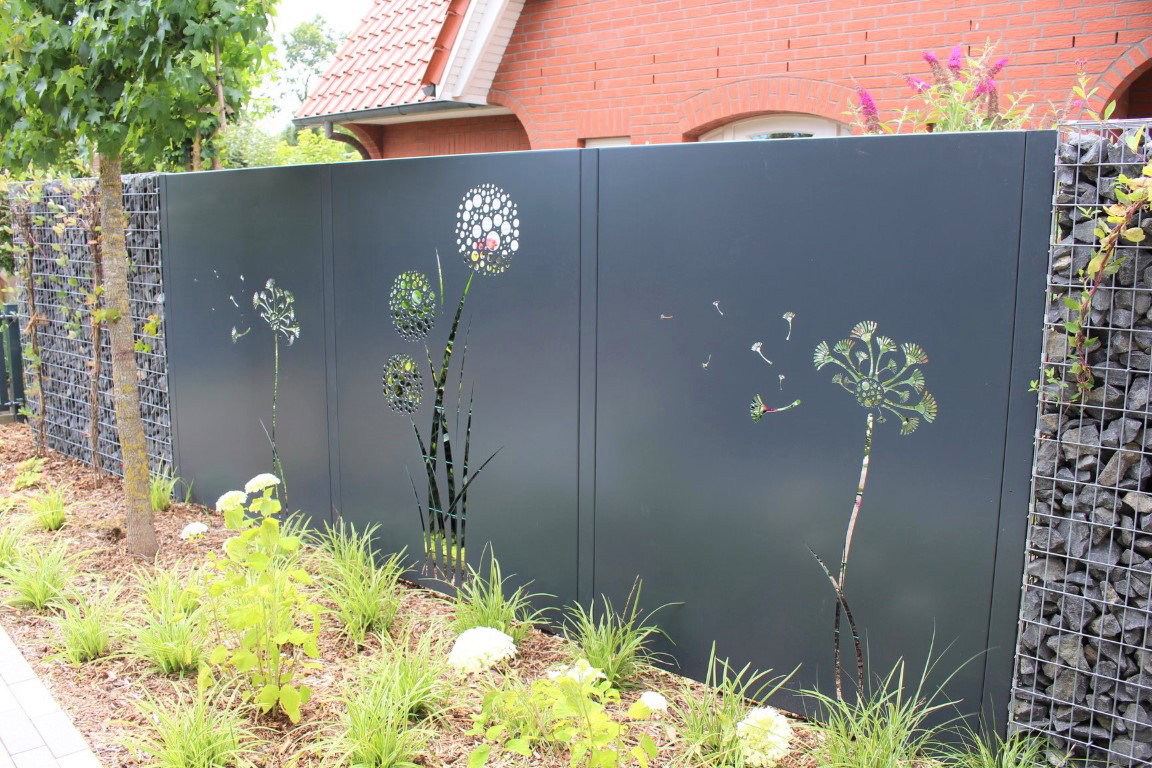 https://cdn.warentuin.nl/media/catalog/product/D/R/DROP5404033108200_01_geroba_schuttingen_gerofence_aluminium_alu_allium_schuttin_fd59.jpg