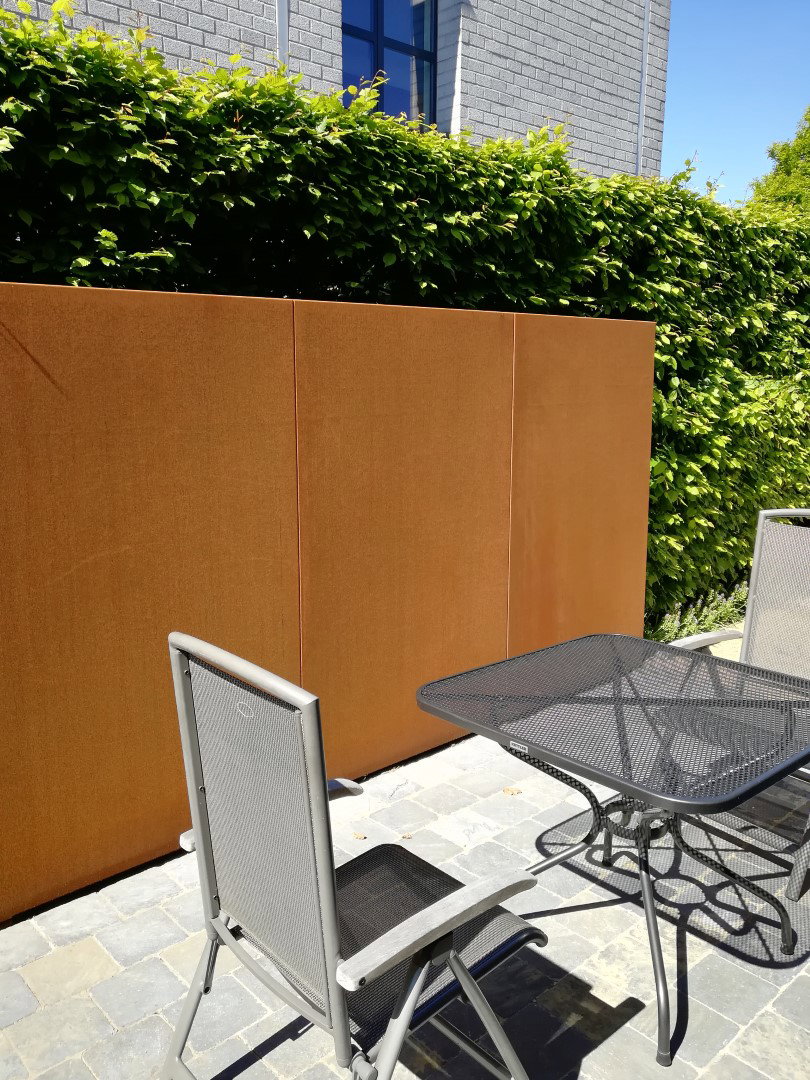 https://cdn.warentuin.nl/media/catalog/product/D/R/DROP5404033108316_01_gerofence_cortenstaal_l100_x_b5_x_h200_cm_geroba_f373.jpg