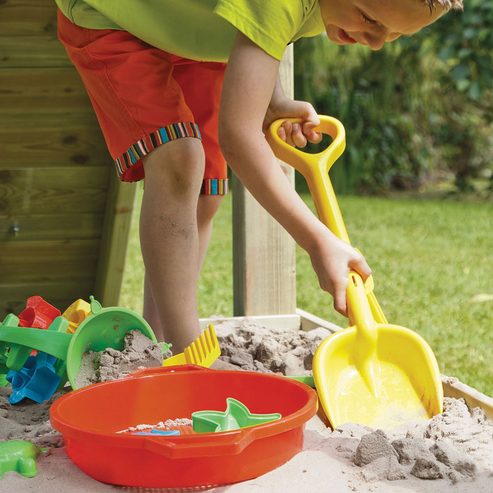 https://cdn.warentuin.nl/media/catalog/product/D/R/DROP8715815006919_speelzand_tuindeco_6853.jpg