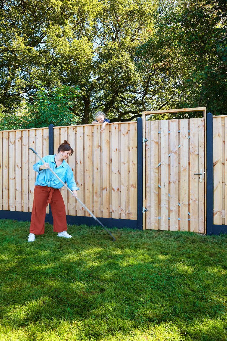 https://cdn.warentuin.nl/media/catalog/product/D/R/DROP8715815022322_berton_paal_ijssel_antraciet_hoekmodel_280_tuindeco_bee0.jpg