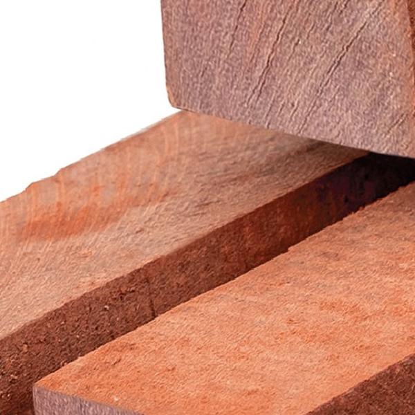 https://cdn.warentuin.nl/media/catalog/product/D/R/DROP8715815109306_01_paal_hardhout_fijn_bezaagd_ongepunt_7_0x7_0x400_cm_tuindec_96f1.jpg