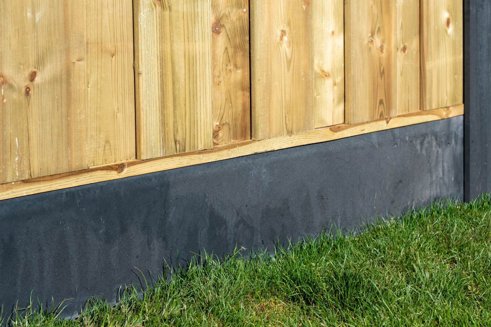 https://cdn.warentuin.nl/media/catalog/product/D/R/DROP8715815401295_berton_onderplaat_gecoat_184_cm_tuindeco_8271.jpg