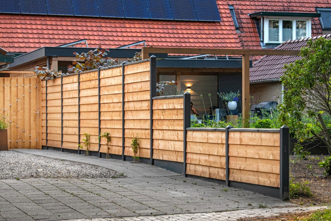 https://cdn.warentuin.nl/media/catalog/product/D/R/DROP8715815503005_berton_paal_ijssel_gecoat_eindmodel_190_cm_tuindeco_7b79.jpg