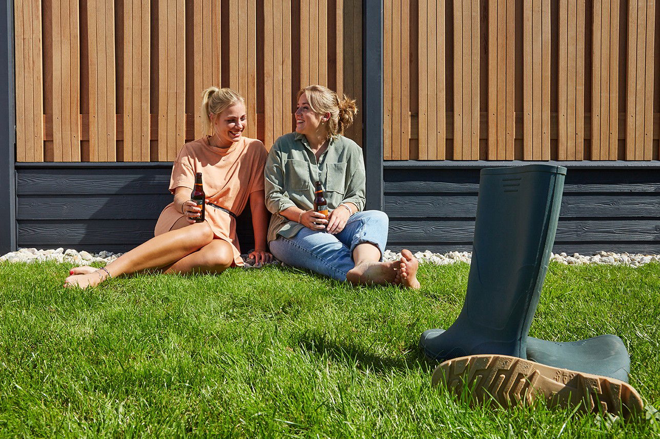 https://cdn.warentuin.nl/media/catalog/product/D/R/DROP8715815506204_berton_paal_geul_gecoat_tussenmodel_280_cm_tuindeco_00c2.jpg