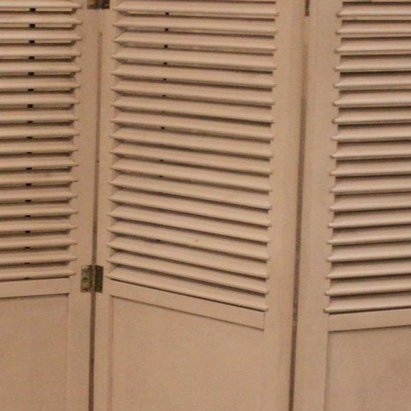 https://cdn.warentuin.nl/media/catalog/product/M/E/MEUB1143000103156_01_eurofleureen_vierdeaanbieding_woondecoratie_lorca_divider__d622.jpg