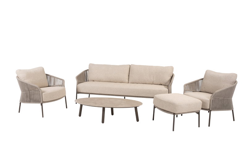 https://cdn.warentuin.nl/media/catalog/product/M/E/MEUB1143000104754_florence_loungeset_met_salute_coffeetafel__ba18.jpg