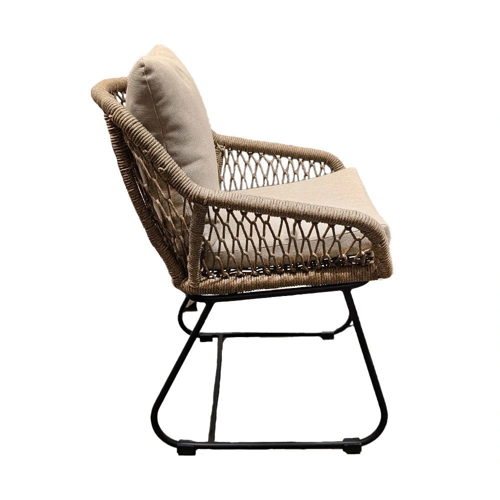 https://cdn.warentuin.nl/media/catalog/product/M/E/MEUB2100050169851_01_zita_dining_tuinstoel_sahara_dust_your_own_living_c99c.jpg