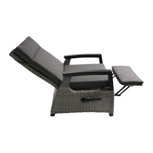 https://cdn.warentuin.nl/media/catalog/product/M/E/MEUB2500000228438_01_rosalia_standenstoel_tuinmeubel_own_warentuin_bc9b.jpg