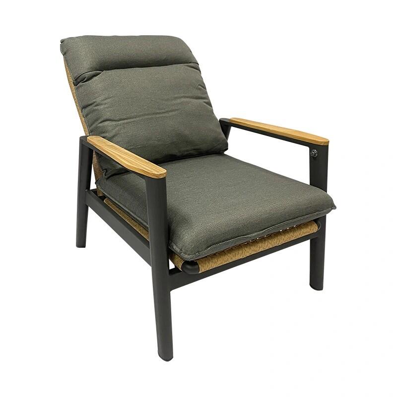 https://cdn.warentuin.nl/media/catalog/product/M/E/MEUB2500000249846_01_buitengewoon_boet_lounge_relaxstoelen_atessa_16be.jpg