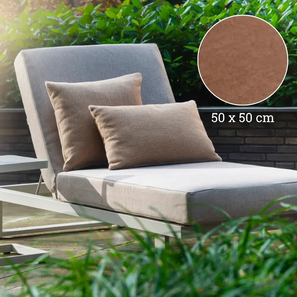 https://cdn.warentuin.nl/media/catalog/product/M/E/MEUB8712345000376_decoratief_kussen_50x50_cm_terracotta_yoi_0a65.jpg