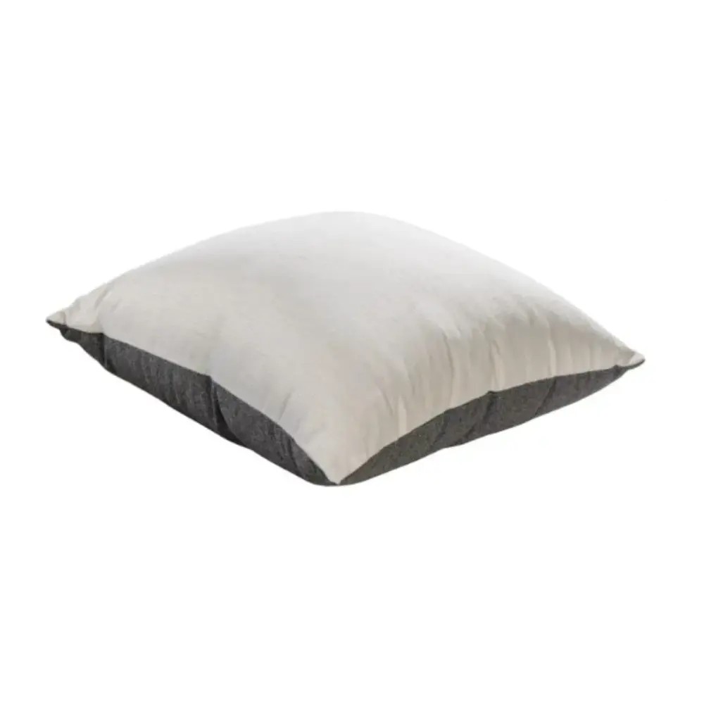 https://cdn.warentuin.nl/media/catalog/product/M/E/MEUB8712345000444_decoratief_kussen_50x50_cm_light_dark_grey_a38b.jpg