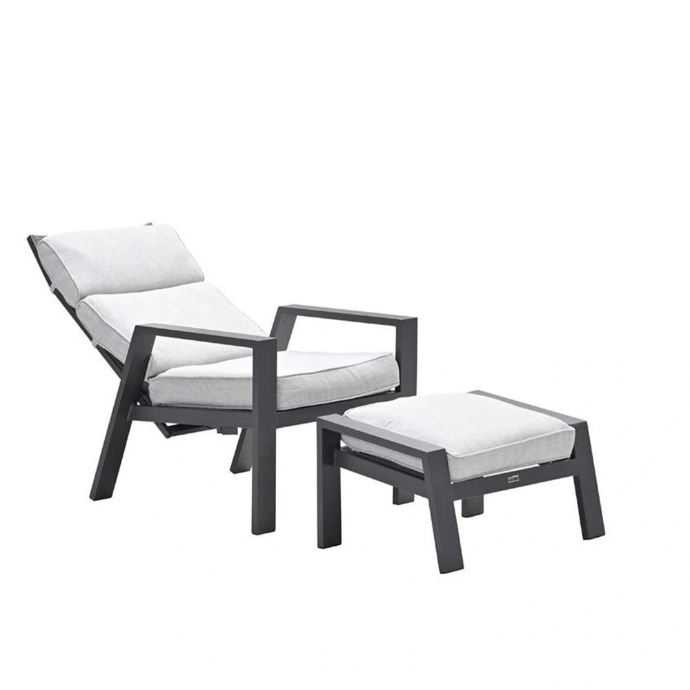 https://cdn.warentuin.nl/media/catalog/product/M/E/MEUB8713002067781_01_max_verstelbare_stoel_voetenbank_valley_sand_garden_impres_27ca.jpg