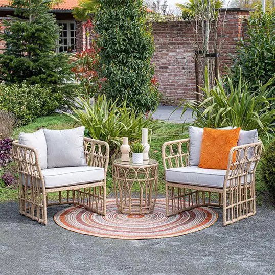 https://cdn.warentuin.nl/media/catalog/product/M/E/MEUB8713002072129_01_colonial_loungeset_3_dlg_garden_impressions_warentuin_8d7d.jpg