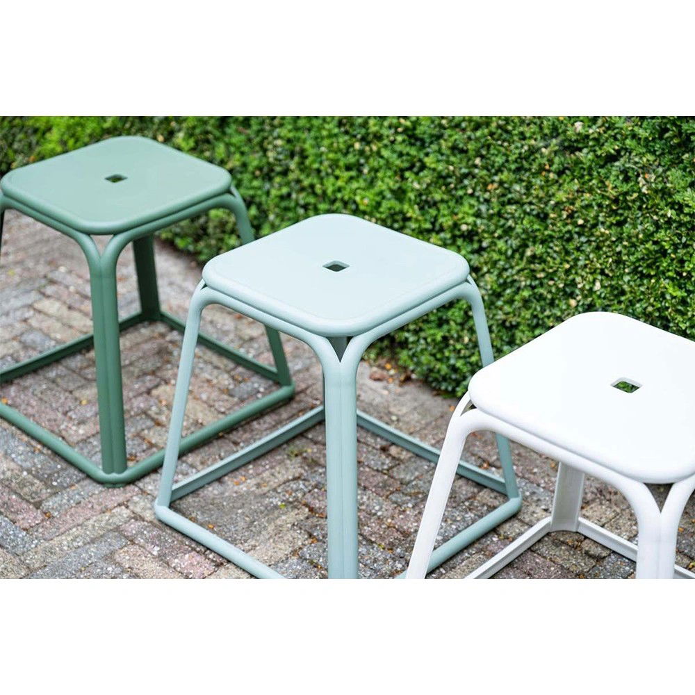 https://cdn.warentuin.nl/media/catalog/product/M/E/MEUB8713002310993_01_cires_dining_kruk_olijf_garden_impressions_9252.jpg