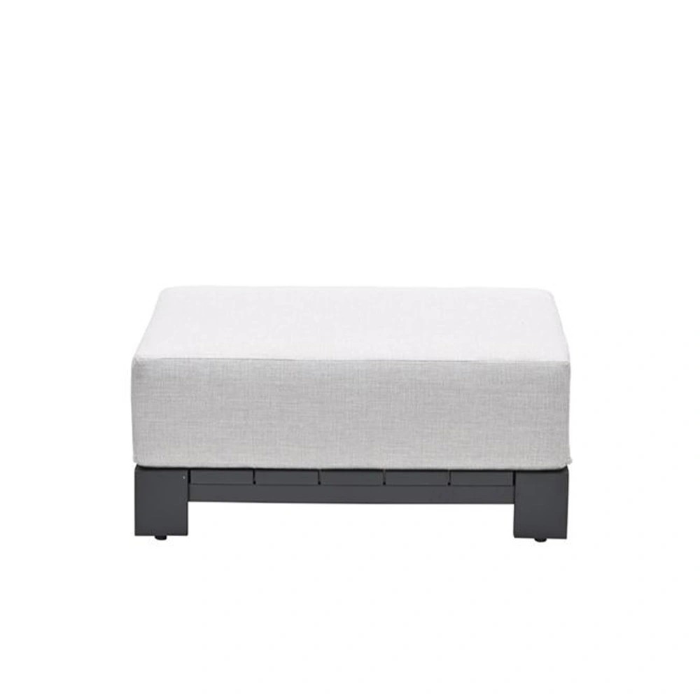 https://cdn.warentuin.nl/media/catalog/product/M/E/MEUB8713002587340_01_levanto_loungetafel_carbon_black_garden_impressions_425b.jpg