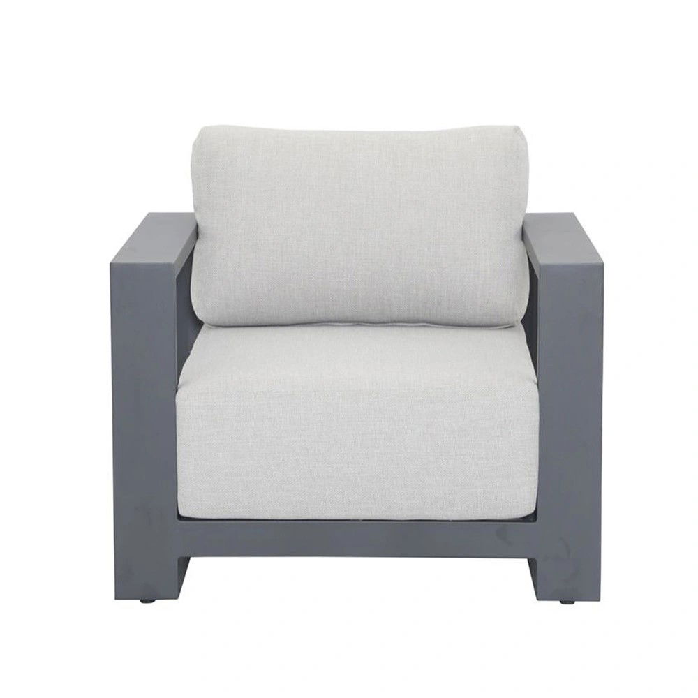 https://cdn.warentuin.nl/media/catalog/product/M/E/MEUB8713002587425_01_levanto_lounge_fauteuil_carbon_black_garden_impressions_e027.jpg
