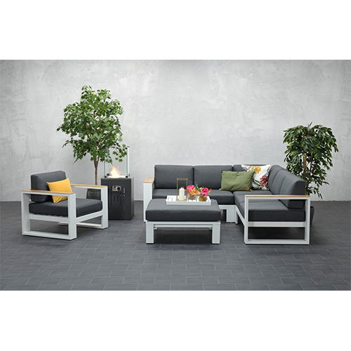 https://cdn.warentuin.nl/media/catalog/product/M/E/MEUB8713002624885_01_cube_lounge_fauteuil_stoel_mat_wit_reflex_bl_teak_look_gar_1976.jpg
