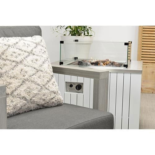 https://cdn.warentuin.nl/media/catalog/product/M/E/MEUB8713002825527_01_cozy_living_sfeerhaard_faro_mat_white_aluminium_60x60_cm_g_d4e2.jpg