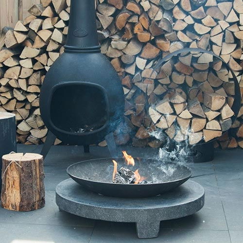 https://cdn.warentuin.nl/media/catalog/product/M/E/MEUB8714982022074_01_gietijzeren_terraskachel_150_cm_esschert_design_warentuin_ade6.jpg