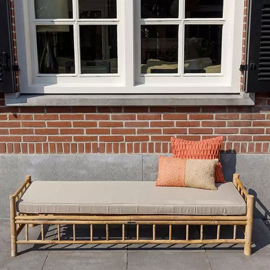 https://cdn.warentuin.nl/media/catalog/product/M/E/MEUB8715322680114_01_bamboo_tennis_bench_taupe_tuinmeubel_exotan_warentuin_452b.jpg