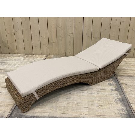 https://cdn.warentuin.nl/media/catalog/product/M/E/MEUB8716839020967_eurofleur_ligbed_borek_midi_ligbed_havana_inclusief_kussen_44ef.jpg