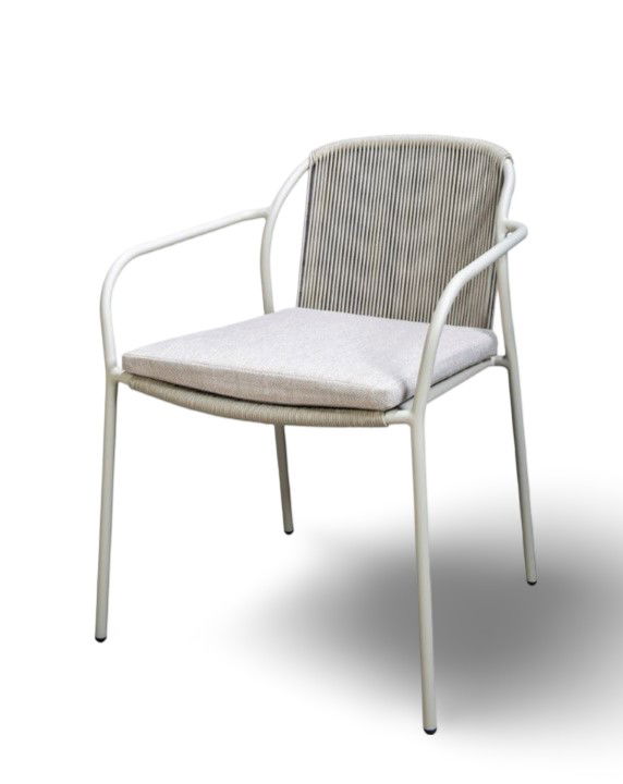 https://cdn.warentuin.nl/media/catalog/product/M/E/MEUB8716839940647_01_yoi_tuinmeubels_vedella_stackable_dining_chair_jpg_bfef.jpg