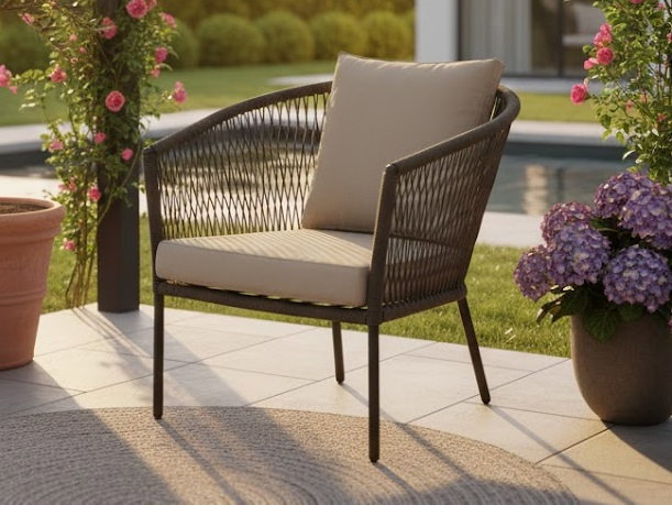 https://cdn.warentuin.nl/media/catalog/product/M/E/MEUB8719699288843_rennes_lounge_chair_olive_alu_rope_olive_e_806b.jpg