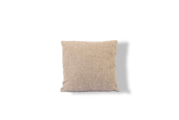 https://cdn.warentuin.nl/media/catalog/product/M/E/MEUB8720087010489_01_4so_kussen_la_concha_beach_50_x_50_cm_4so_377c.jpg