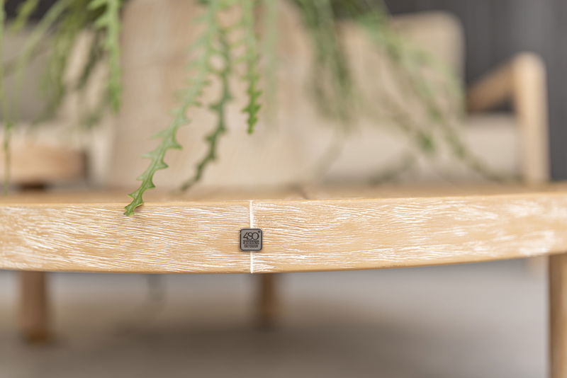 https://cdn.warentuin.nl/media/catalog/product/M/E/MEUB8720087016542_01_sem_salontafel_brushed_teak_80_cm_dia_h25_cm_4so_4so_985a.jpg
