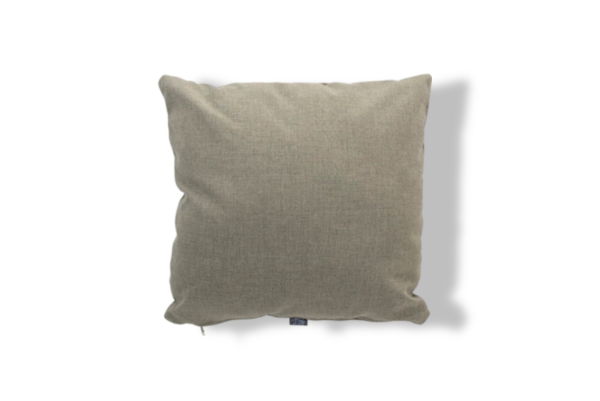 https://cdn.warentuin.nl/media/catalog/product/M/E/MEUB8720087016597_01_4so_kussen_new_army_green_regency_50_x_50_cm_982f.jpg