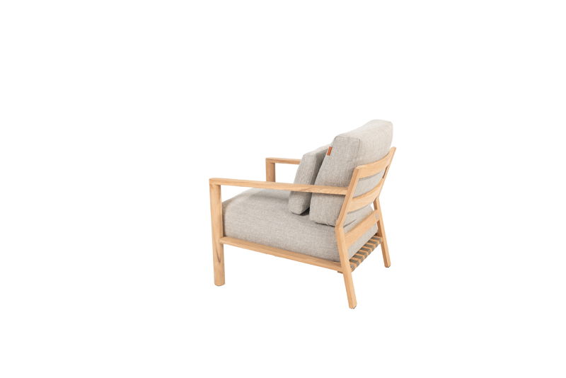 https://cdn.warentuin.nl/media/catalog/product/M/E/MEUB8720087016788_01_lucas_lounge_stoel_teak_incl_3_kussens_4so_4so_46af.jpg