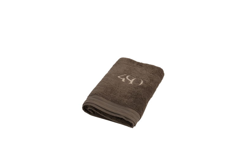 https://cdn.warentuin.nl/media/catalog/product/M/E/MEUB8720087023182_luxe_handdoek_taupe_180_x_100_cm_4so_ac87.jpg