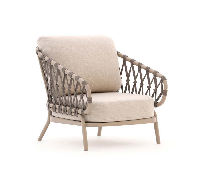 https://cdn.warentuin.nl/media/catalog/product/M/E/MEUB8721226303196_natal_lounge_stoel_champagne_tierra_outdoo_8204.jpg