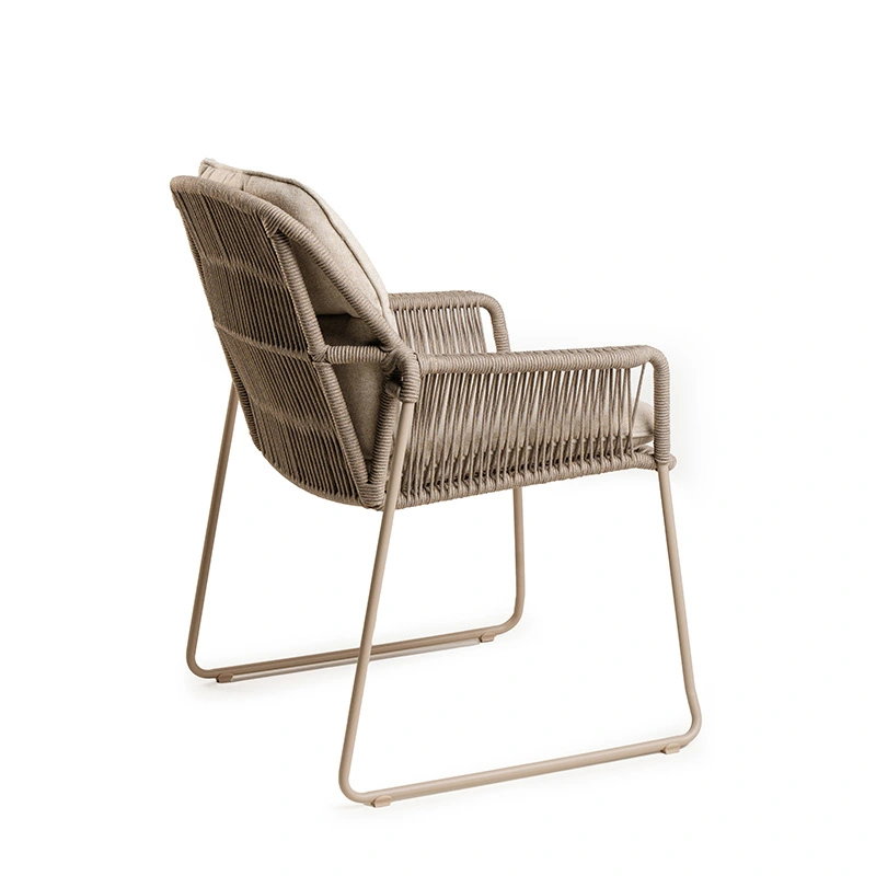 https://cdn.warentuin.nl/media/catalog/product/M/E/MEUB8721226324580_01_rivera_diningstoel_champagne_tierra_out_d05e.jpg