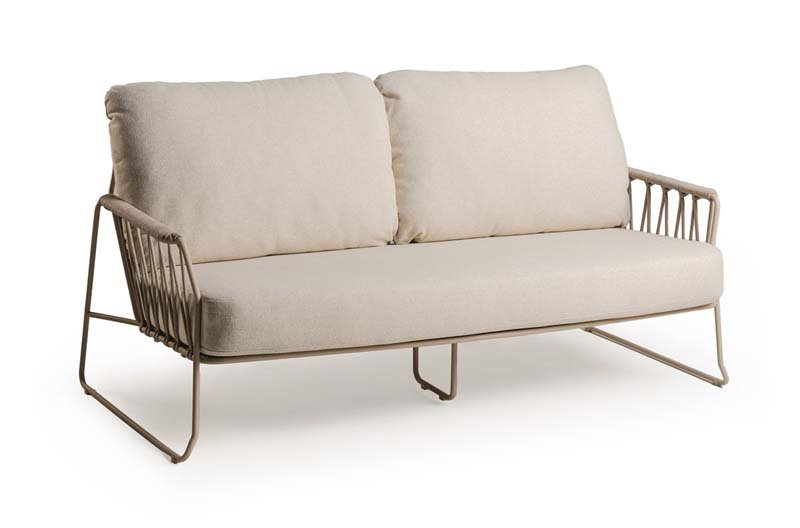https://cdn.warentuin.nl/media/catalog/product/M/E/MEUB8721226325785_rivera_2_zits_lounge_bank_champagne_tierra_d358.jpg