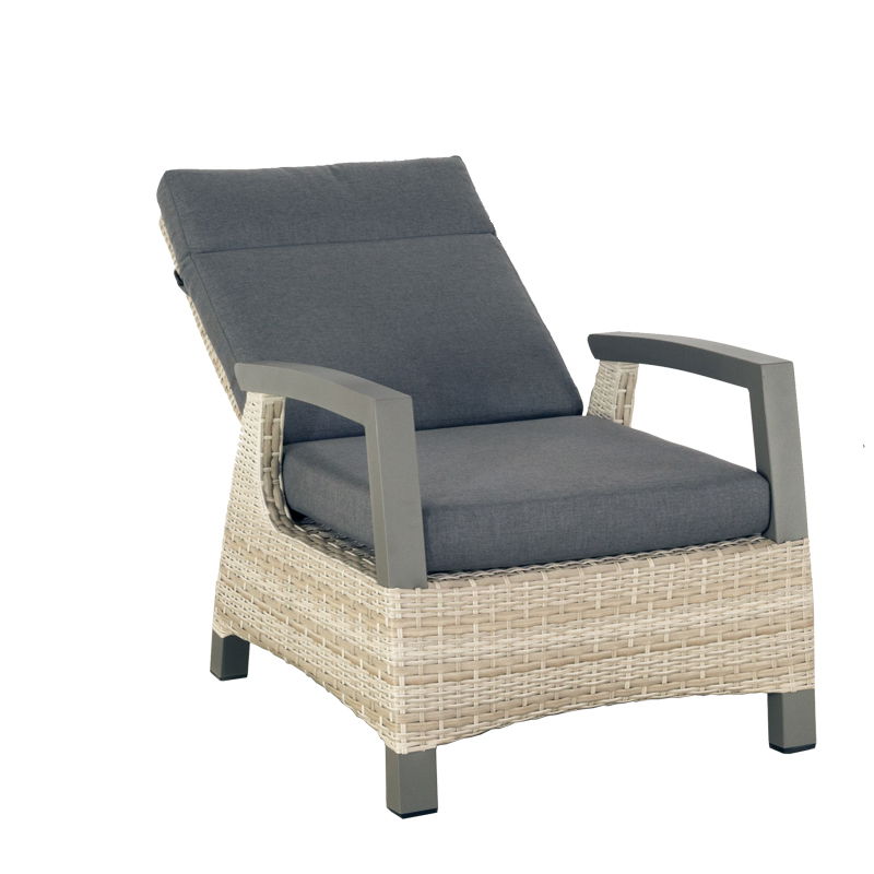 https://cdn.warentuin.nl/media/catalog/product/M/E/MEUB9900001259531_01_oosterik_home_tuinstoel_relax_stoel_new_haven_sunrise_beig_bf42.jpg